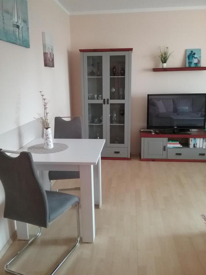 Paula, Kluis Apartment